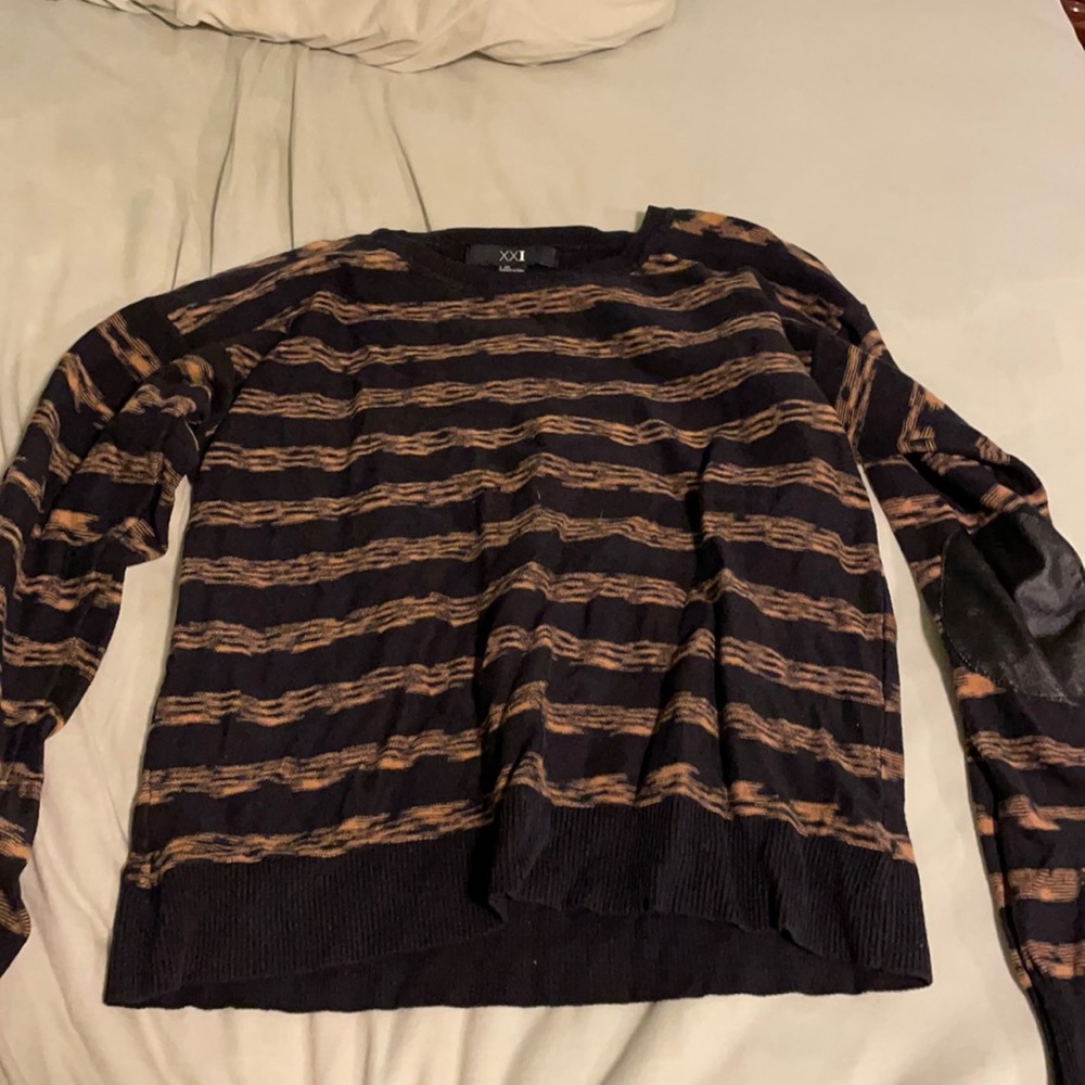 Sweater from forever 21